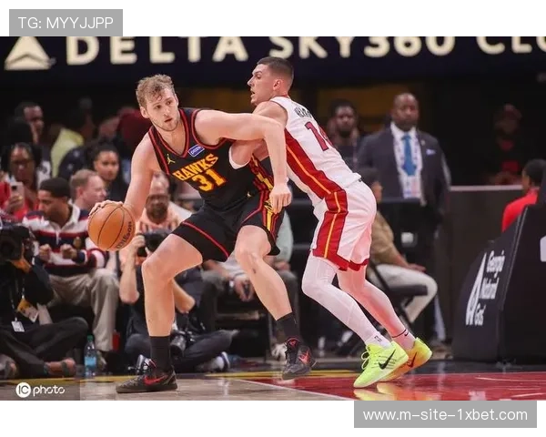 希罗25分4篮板7助攻 热火后场核心表现全面 希罗25分4篮板7助攻 热火后场核心表现全面