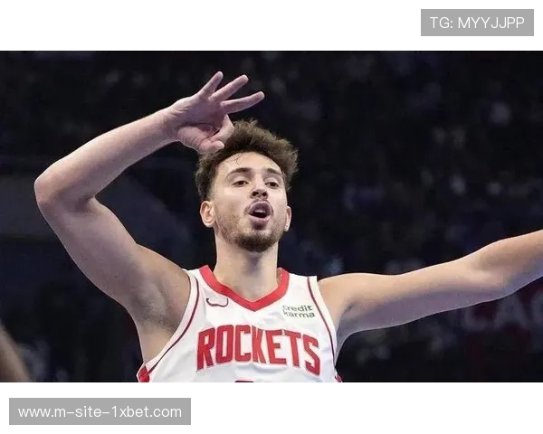 火箭申京汤普森零投射组合,严重阻碍球队进攻空间 火箭申京汤普森零投射组合,严重阻碍球队进攻空间